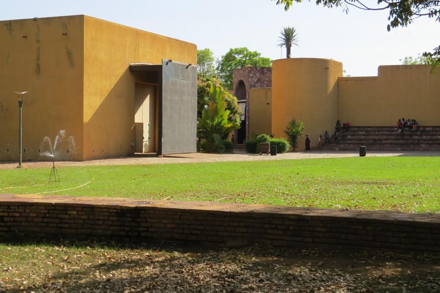 Tiket pesawat Pemba Bamako