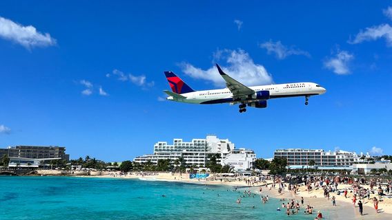 Maho Beach