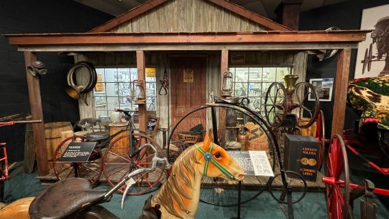 Car & Carriage Caravan Museum
