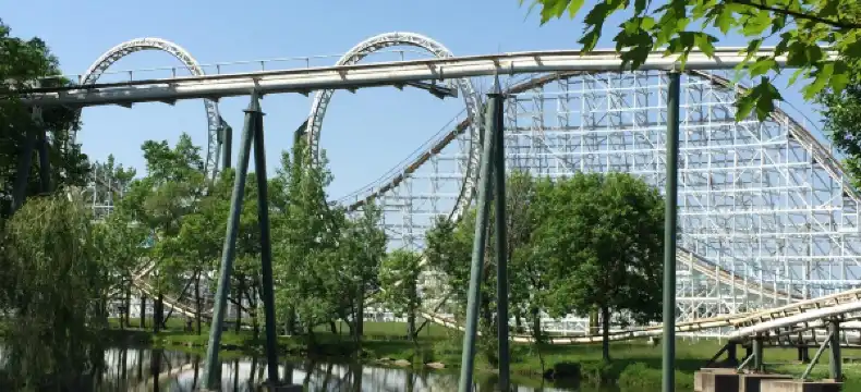 Hotels near Adventureland