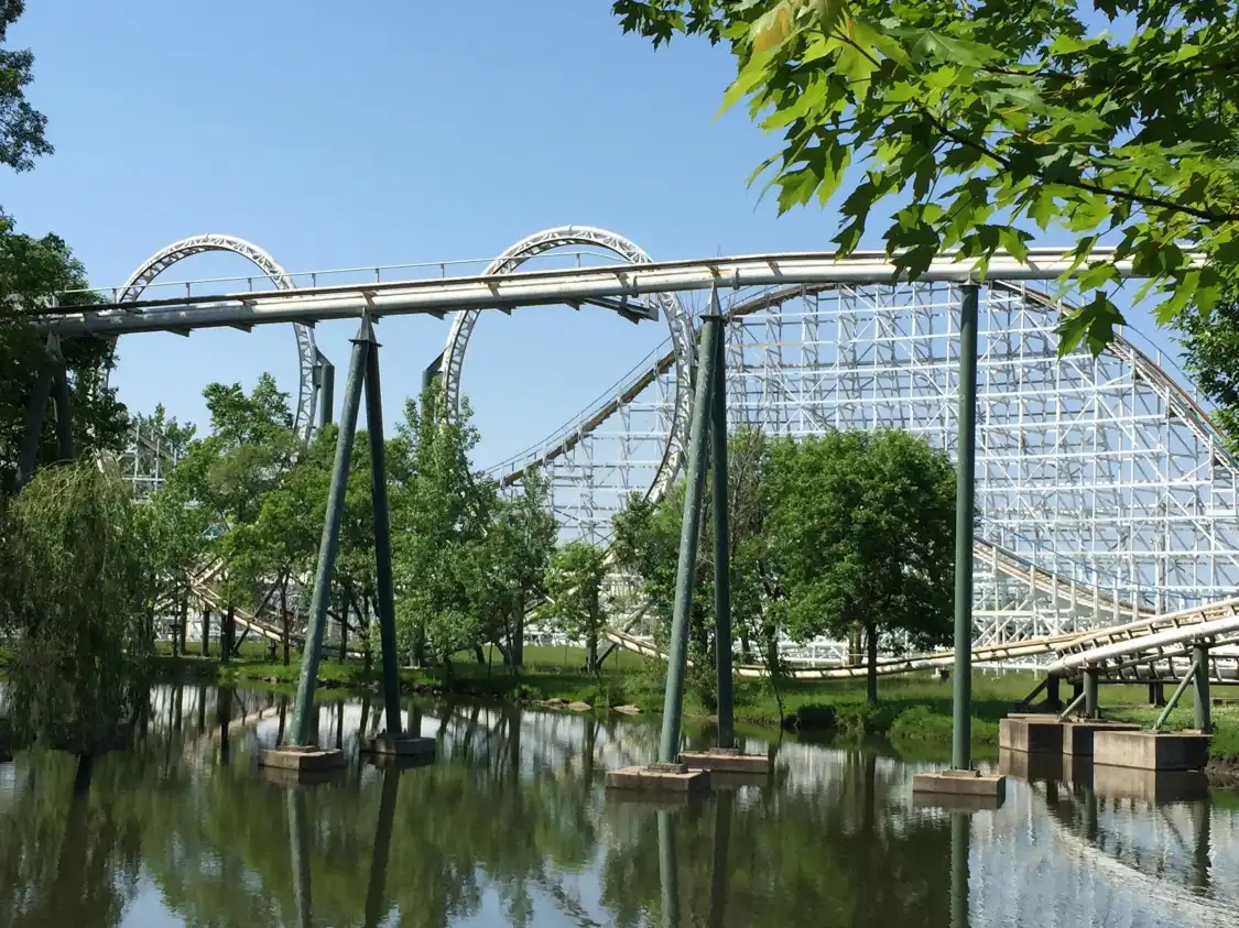 Hotels near Adventureland Park