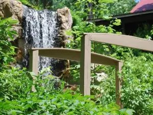 Oaks Miniature Golf