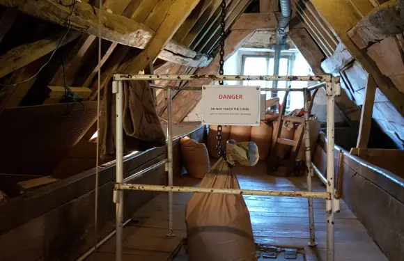 斯特明斯特牛頓