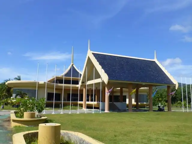 Các khách sạn gần Phuket Seashell Museum