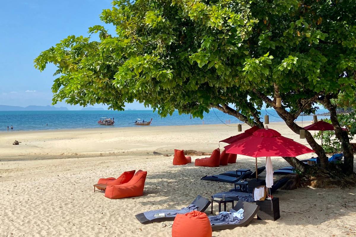 หาดทับแขก