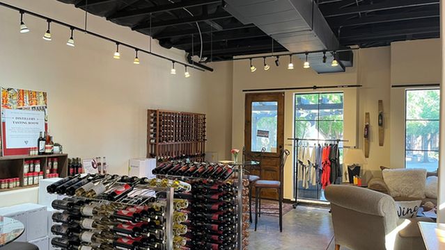 Flying Leap Vineyards Tubac Tasting Room & Art Gallery