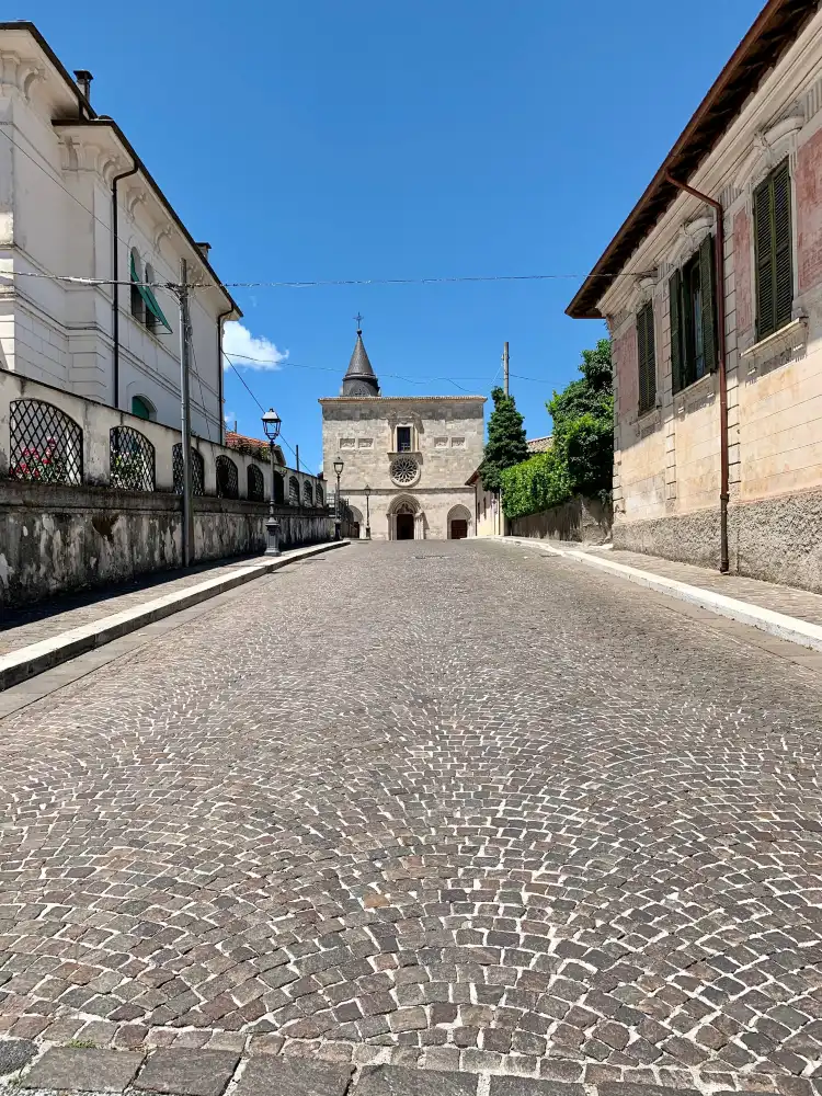 Hotels in Magliano de' Marsi