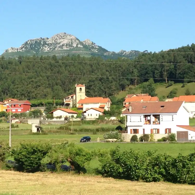 Hôtels à : Rasines