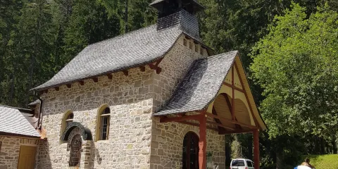 Cappella 'Lago di Braies'