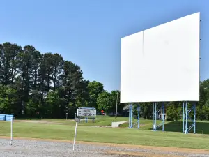 Franklin Drive-In Theatre