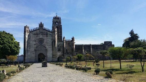 Former Convent of San Juan Bautista