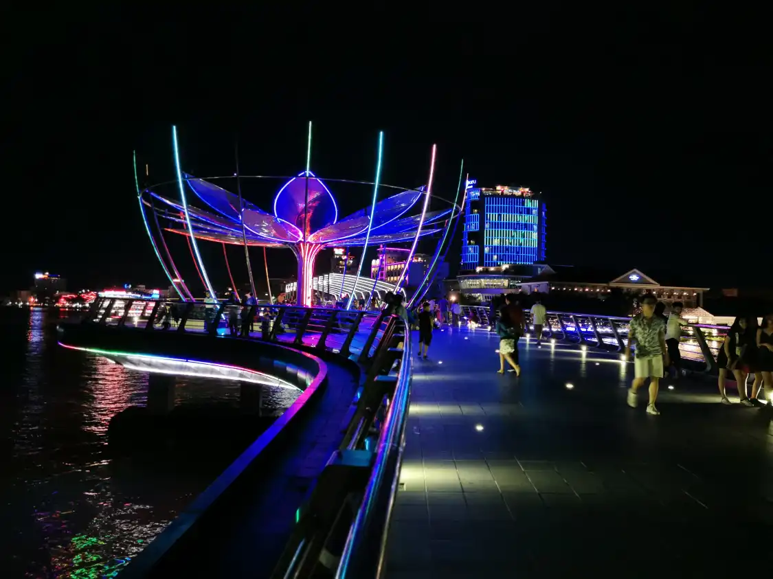 Các khách sạn gần Bến Ninh Kiều