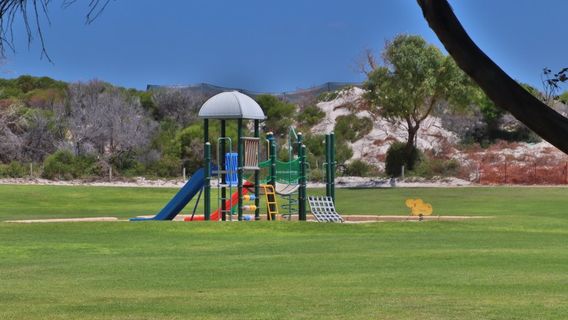 Whitfords Nodes Park