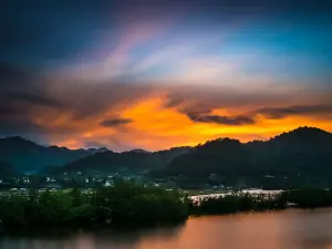 Steel Lake