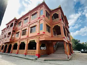 ၵျွင်းတေႃႇႁူဝ်ဝဵင်း Ho Veing Monastery.ဖောင်တော်ဦးကျောင်းတိုက်