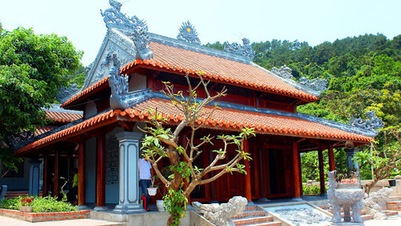 Temple Song Son