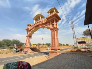 Salasar Gate, Ratangarh