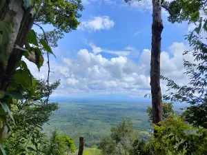 GUNUNG SENUJUH