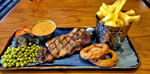 Harvester - Shorehouse