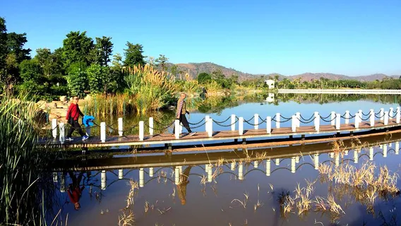 Yuanmou Phoenix Lake Park