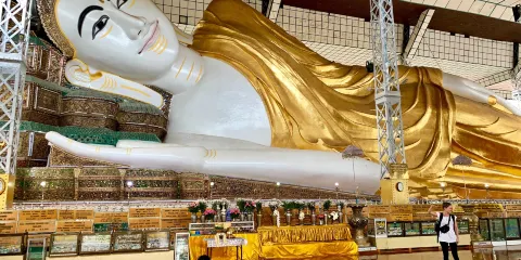 Shwethalyaung Buddha