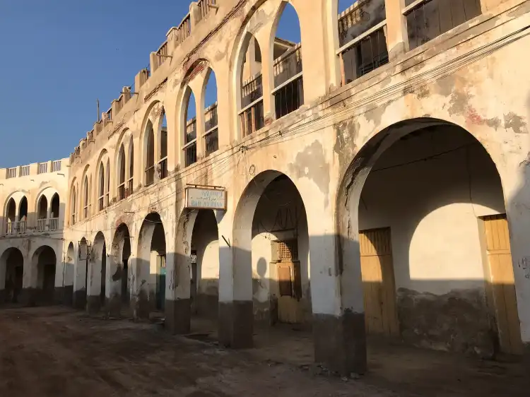 Hoteles cerca de memorial plaza for victims of massawa battle