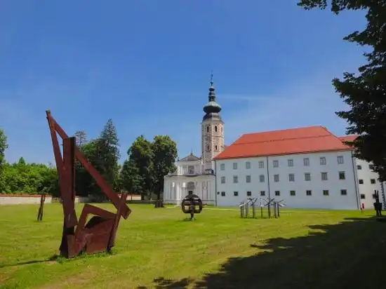 Hôtels à : Municipality of Kostanjevica na Krki