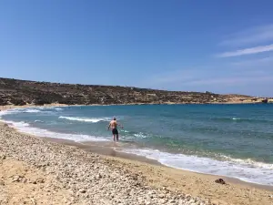 Sarakiniko Beach