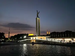 Lapangan Banteng Park