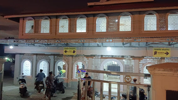 Al Mukarrom Mosque