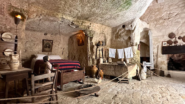 antica casa grotta-SENZA NIDD