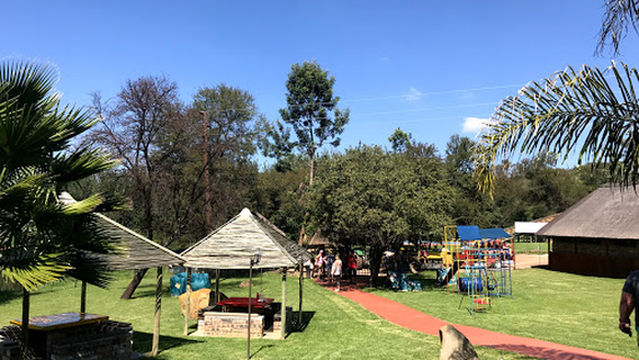 BouncyCroc Crocodile Farm