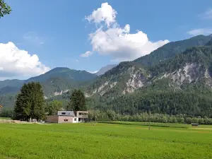 Camping am Waldbad Dellach im Drautal