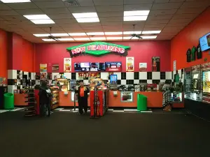 Cinemark Paris Movies 8