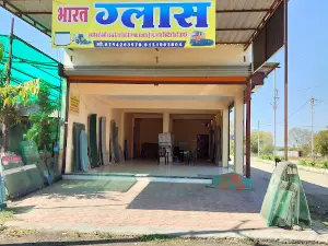 Manawar bus stand