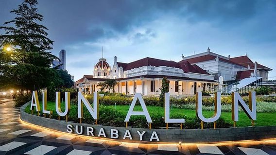 Alun - Alun Surabaya