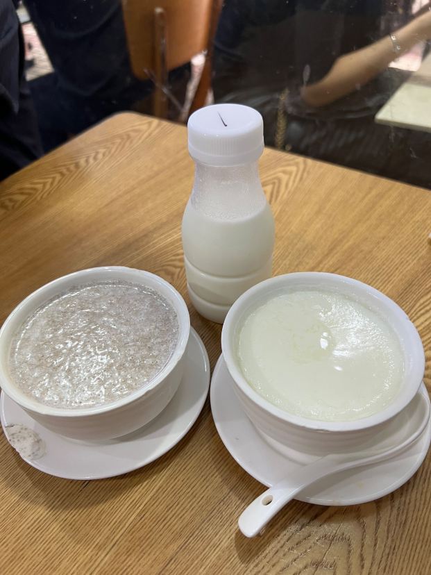 英姐鲜奶餐厅相片 3