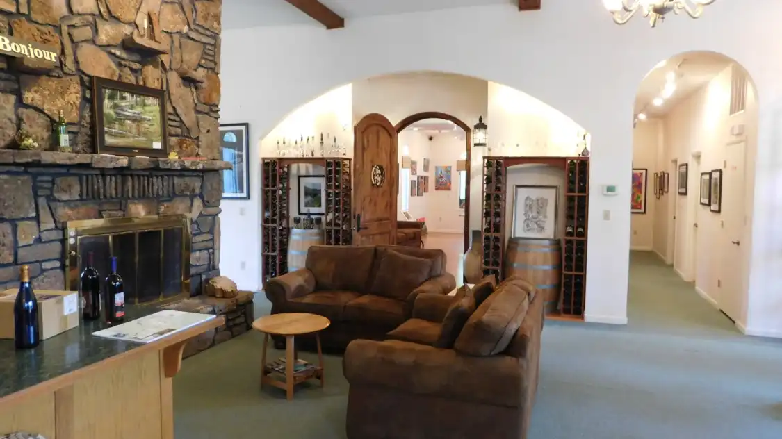 Hotels near Keels Creek Winery