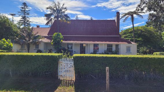The Pitcairn Settlers Story