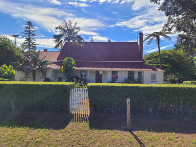 The Pitcairn Settlers Story