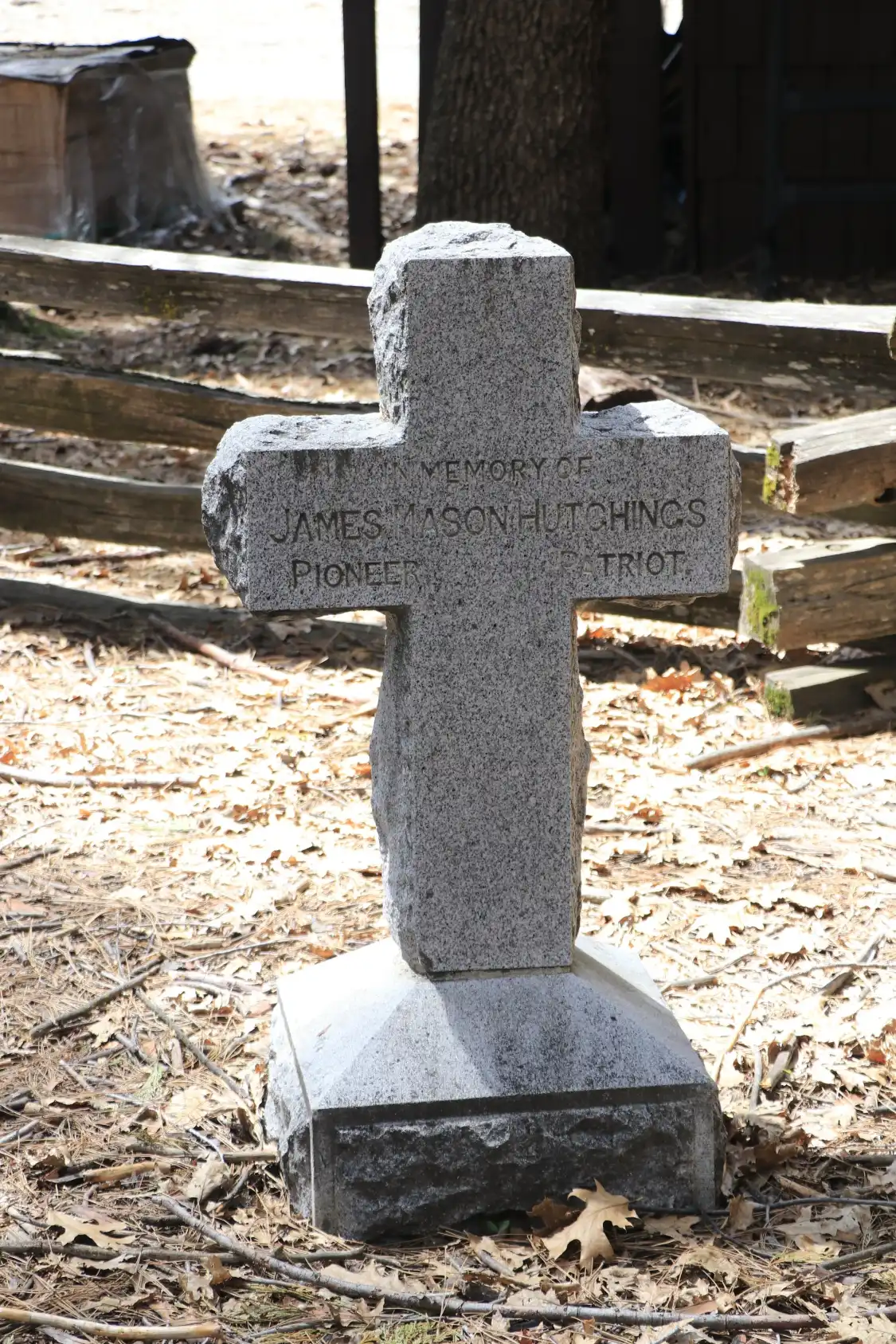 Hotels near Yosemite Cemetery