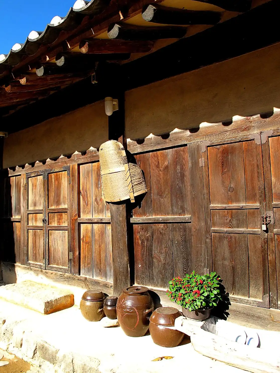Hotels near House of Pansagongpa Branch of Pyeongsan Shin
