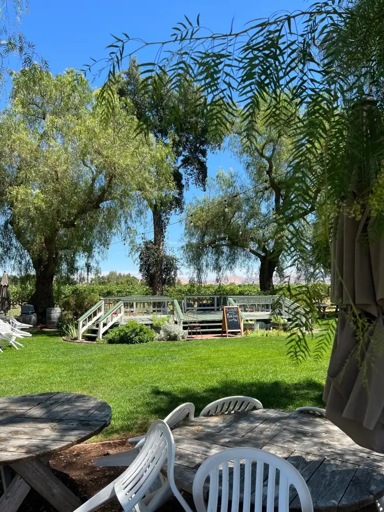 Hotels near Retzlaff Vineyards