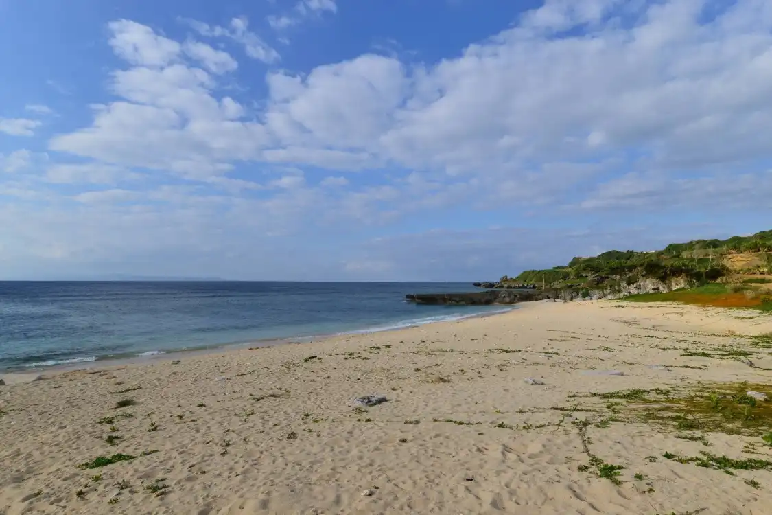 Hotels near Maehama Beach