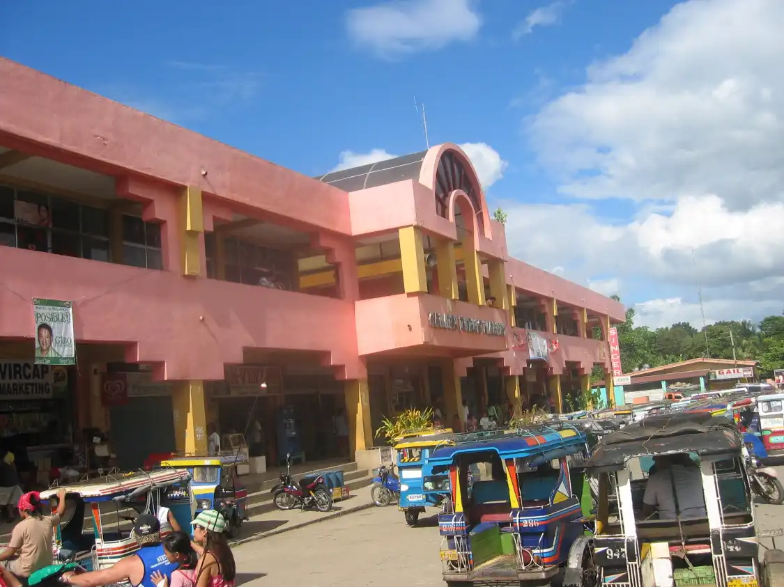 Hotels near Calape Plaza