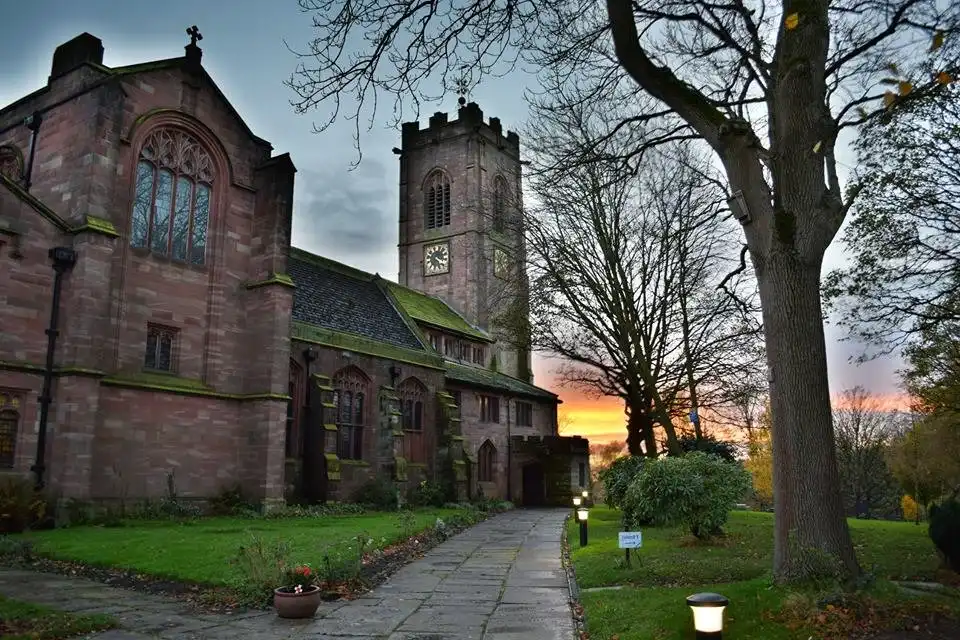 Hotels near Parish Church of St Mary the Virgin, Prestwich