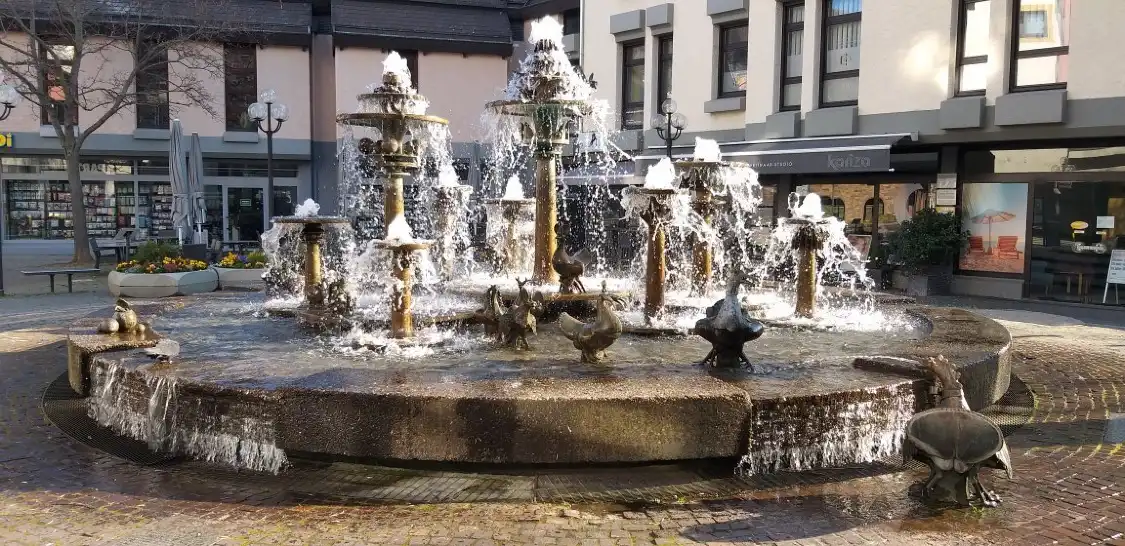 Hotels near Elwedritsche-Brunnen