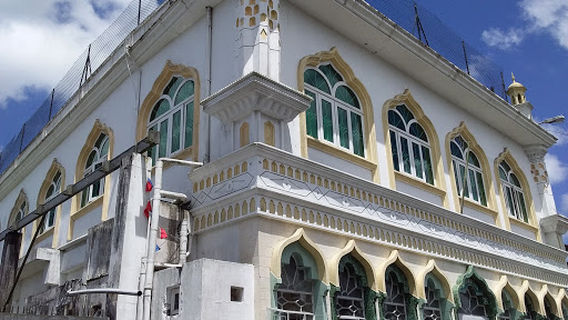 Masjid Noor مسجد