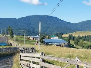 Stana Traditionala Piatra Fantanele