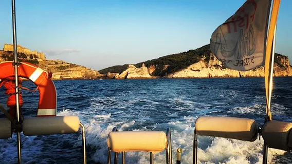 Fish and Chill Boat Tour